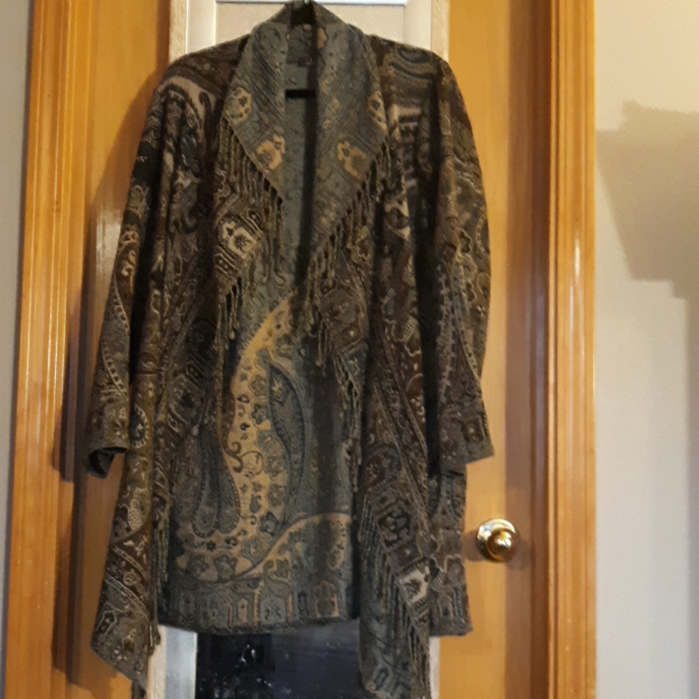 Wearable art by Lea